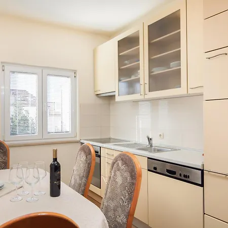 Filip Apartments - Free Parking By The House Makarska Exterior photo