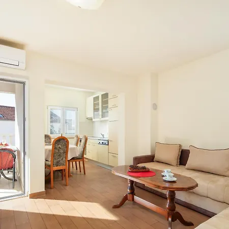 Filip Apartments - Free Parking By The House Makarska Exterior photo