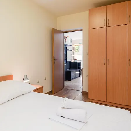 Filip Apartments - Free Parking By The House Makarska Exterior photo