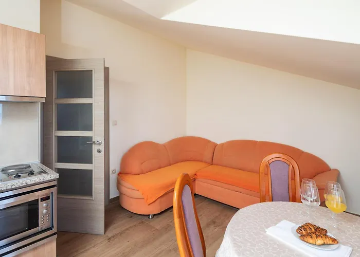 Filip Apartments - Free Parking By The House