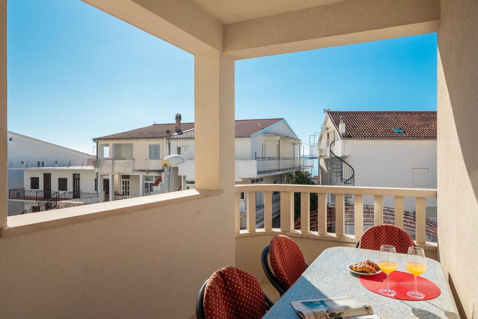 Apartment Filip - Free Parking By The House Makarska